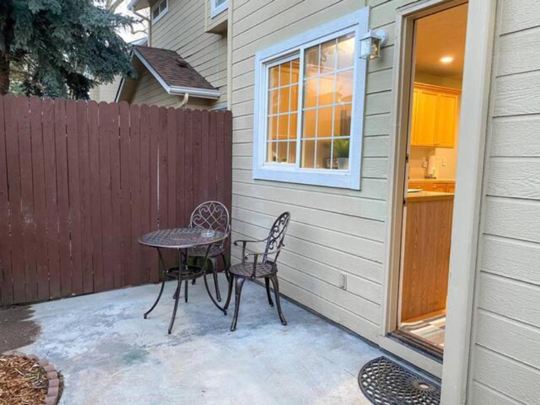 The Getaway Se Boise Condo Across The Street From Greenbelt, Bown Crossing And Boise River 3Bd 3Bath, 4 Beds! Lovely, Homey, Dining Table Seats 6 ภายนอก รูปภาพ
