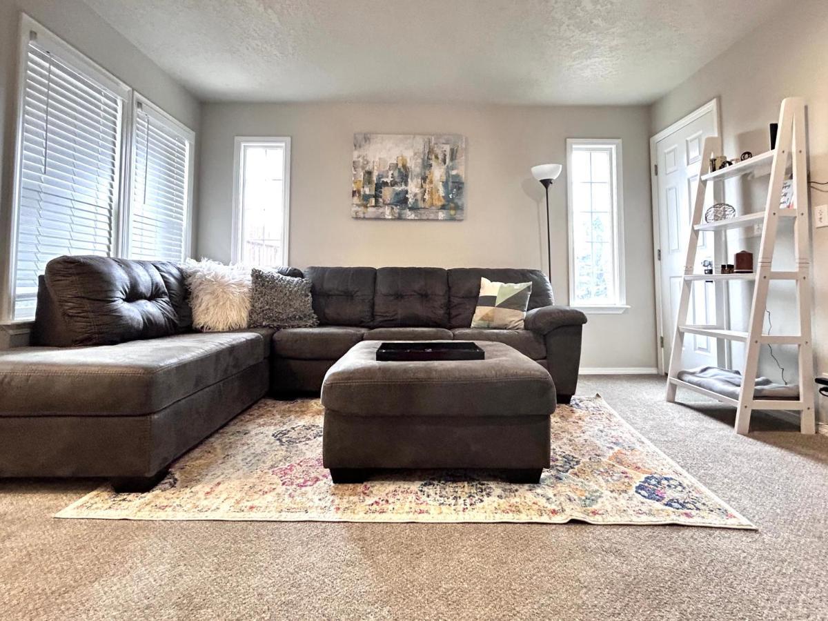 The Getaway Se Boise Condo Across The Street From Greenbelt, Bown Crossing And Boise River 3Bd 3Bath, 4 Beds! Lovely, Homey, Dining Table Seats 6 ภายนอก รูปภาพ