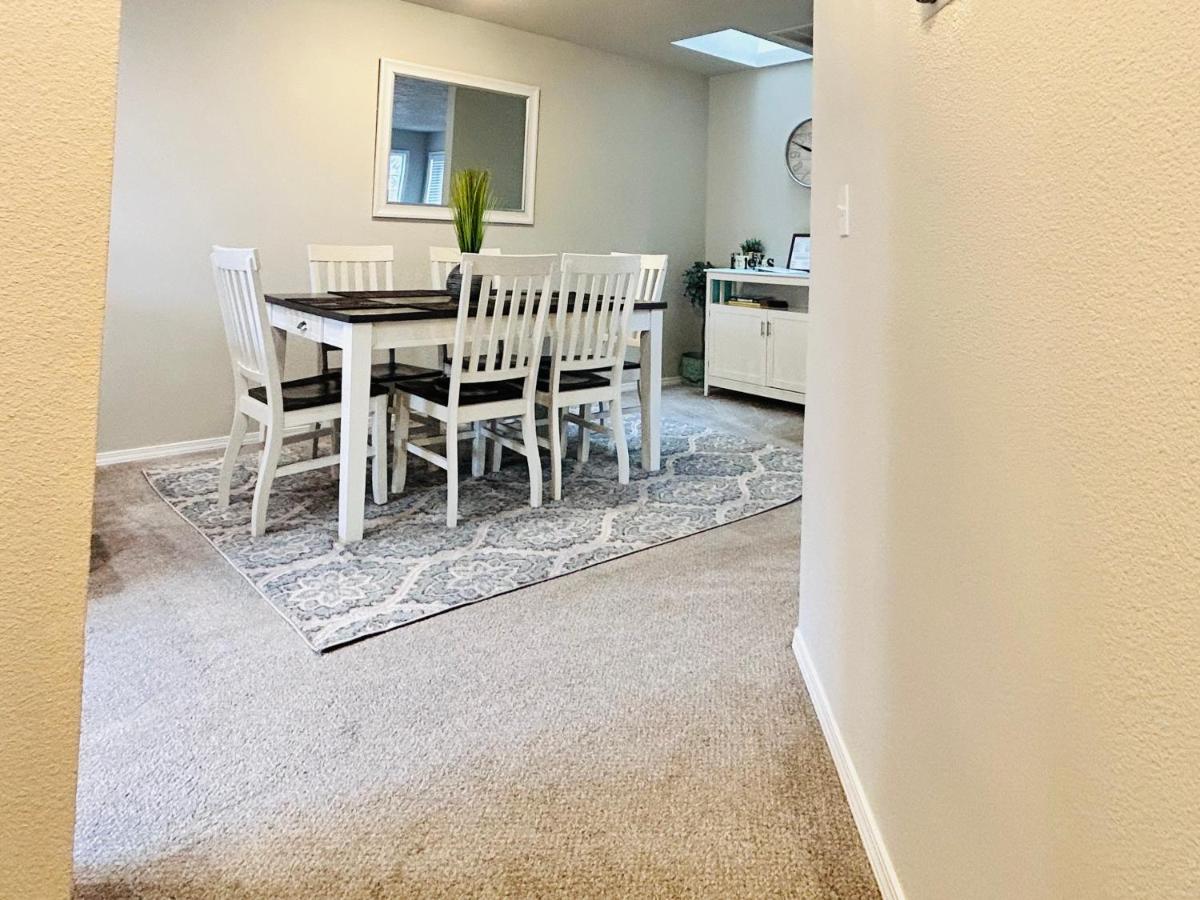 The Getaway Se Boise Condo Across The Street From Greenbelt, Bown Crossing And Boise River 3Bd 3Bath, 4 Beds! Lovely, Homey, Dining Table Seats 6 ภายนอก รูปภาพ